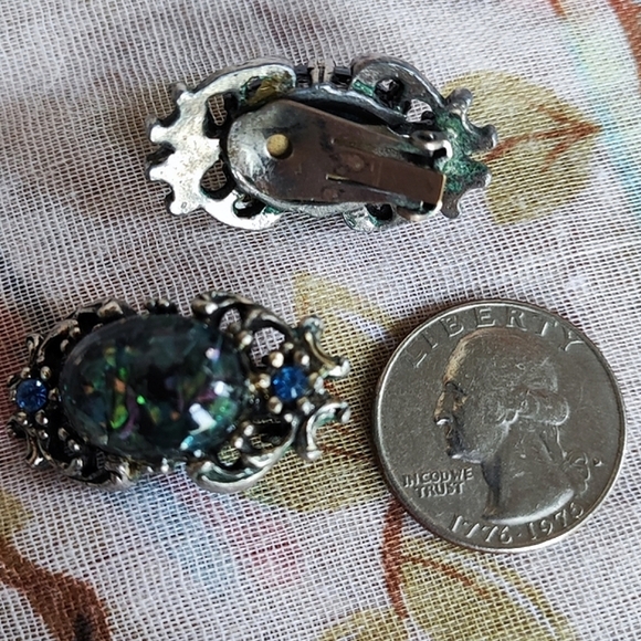 Confetti Cabochon Lucite Antique Silver Tone Vintage Clip Back Earrings Unsigned - Picture 3 of 9